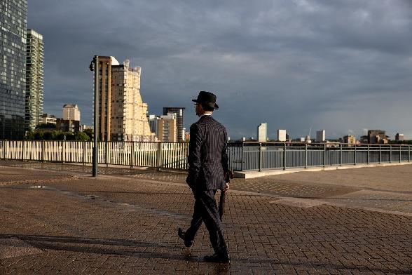 "האזמרגד במזרח התיכון: לחקור את תל אביב, ישראל"